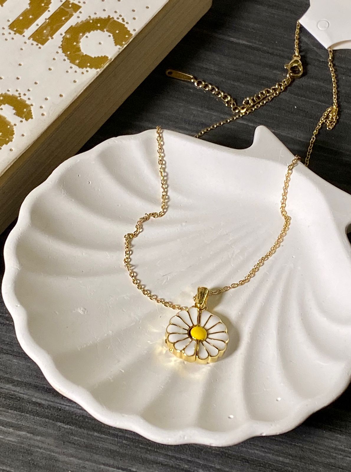 White Flower Necklace