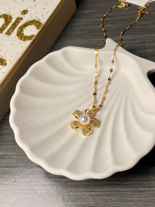 Gold Flower Necklace with White Pearl